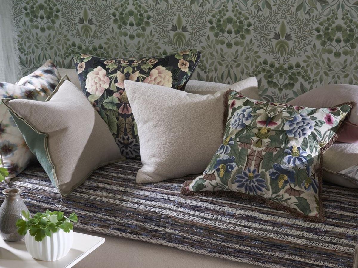 DESIGNERS GUILD Ikebana Damask Velvet Cushion / デザイナーズギルド イケバナ ダマスク ベルベット クッション 55 × 55cm （クッション > クッション・クッションカバー） 4