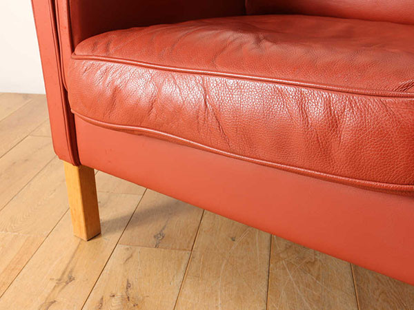 Lloyd's Antiques Real Antique
Leather 2 Seater Sofa / ロイズ・アンティークス デンマークアンティーク家具
レザー 2シーターソファ （ソファ > 二人掛けソファ） 10