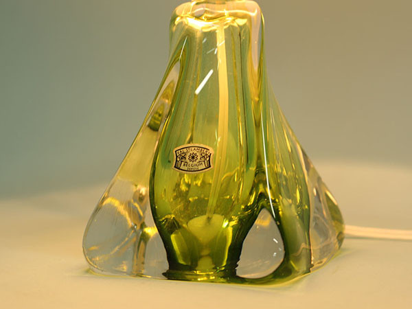 Lloyd's Antiques / ロイズ・アンティークスのテーブルランプ