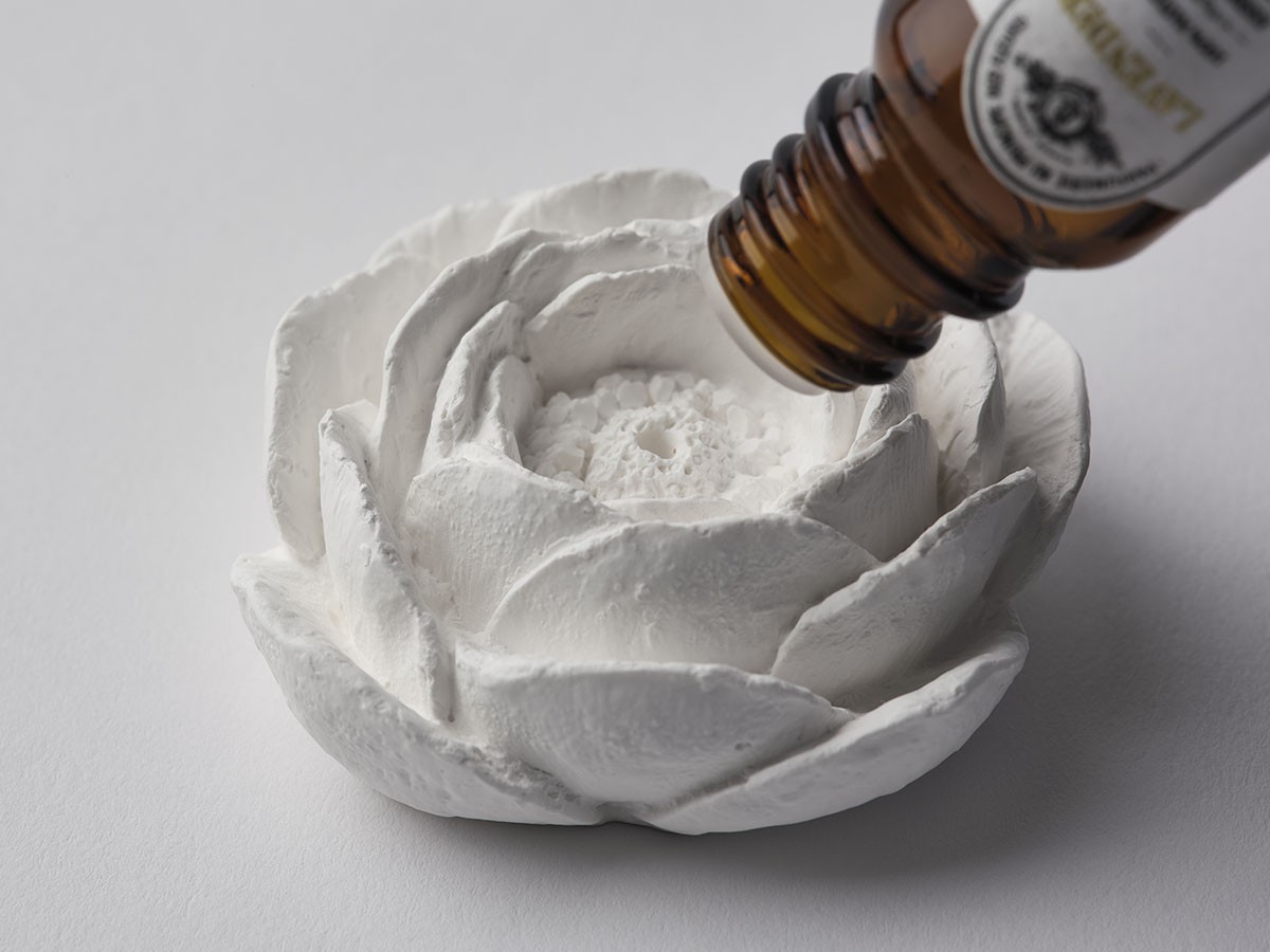 BALLON INCENSE HOLDER & AROMA ORNAMENT
Flower - Camellia / バロン インセンスホルダー & アロマオーナメント
椿 （インテリア雑貨 > ルームフレグランス） 5