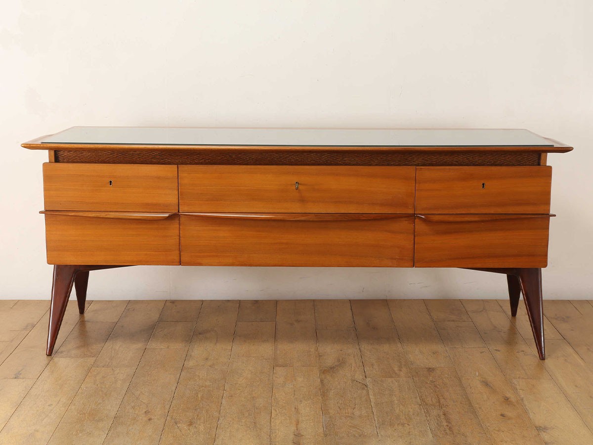 Lloyd's Antiques Real Antique
Italian Glass Top Sideboard / ロイズ・アンティークス イタリアアンティーク家具
イタリアン グラストップ サイドボード （収納家具 > サイドボード・リビングボード） 3