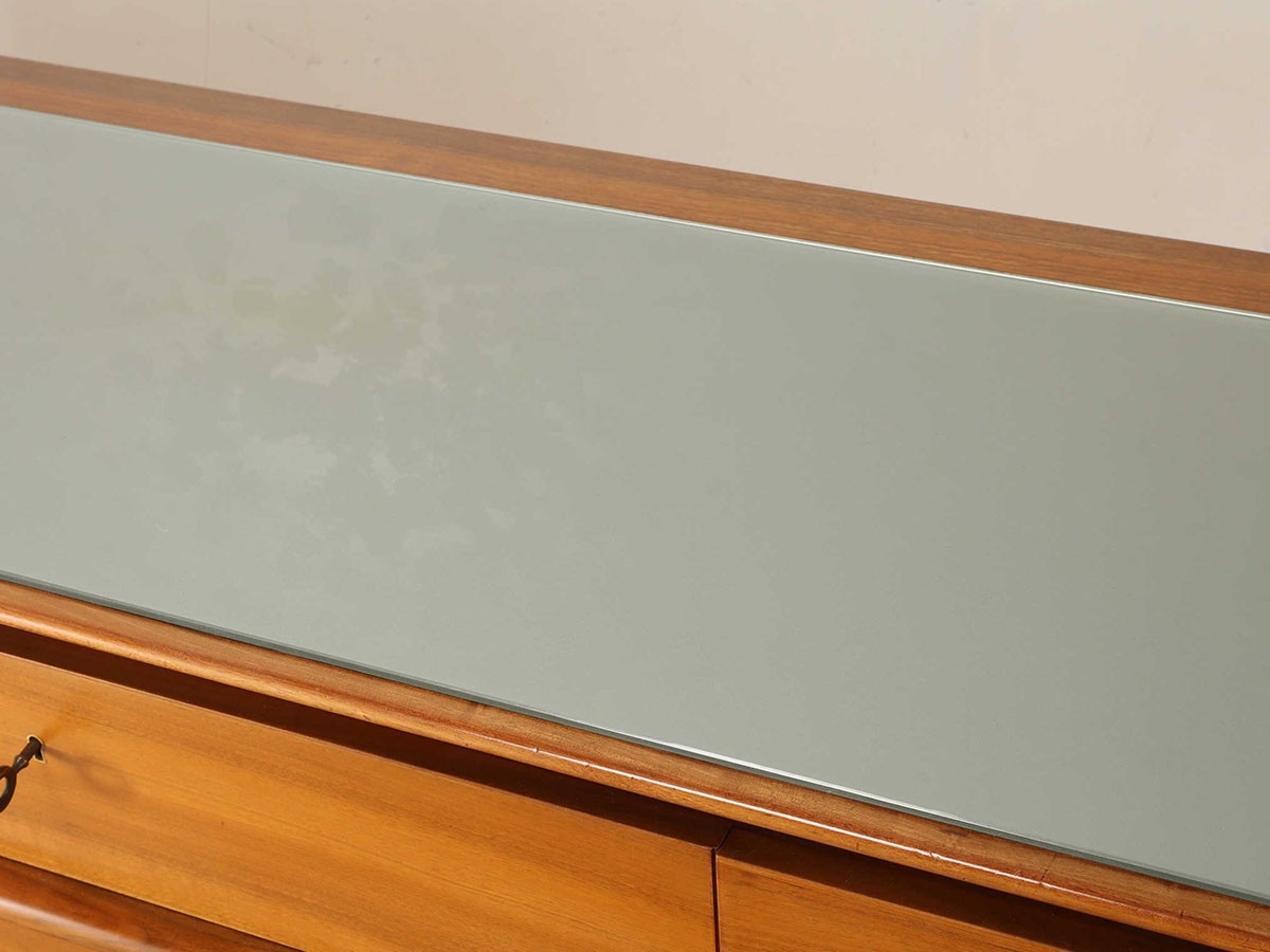 Lloyd's Antiques Real Antique
Italian Glass Top Sideboard / ロイズ・アンティークス イタリアアンティーク家具
イタリアン グラストップ サイドボード （収納家具 > サイドボード・リビングボード） 6