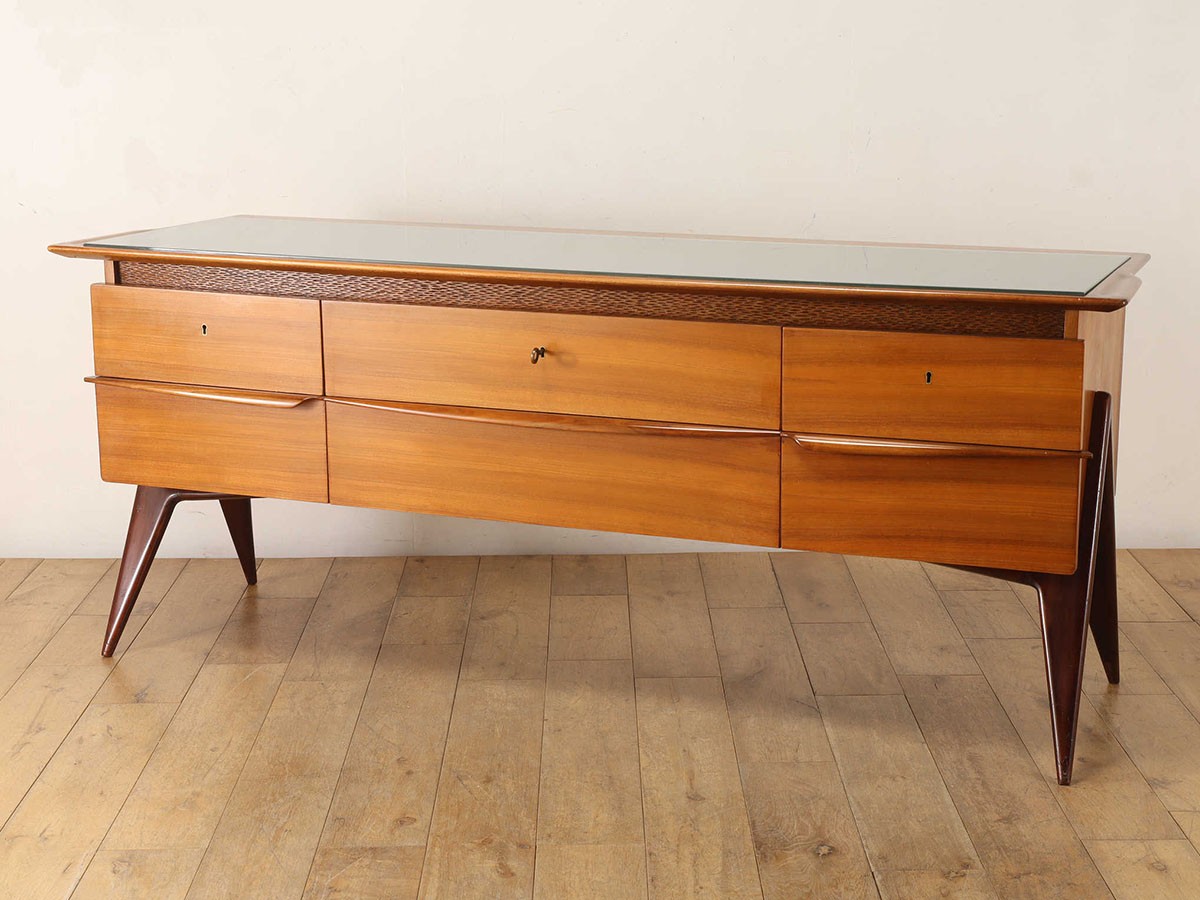 Lloyd's Antiques Real Antique
Italian Glass Top Sideboard / ロイズ・アンティークス イタリアアンティーク家具
イタリアン グラストップ サイドボード （収納家具 > サイドボード・リビングボード） 2