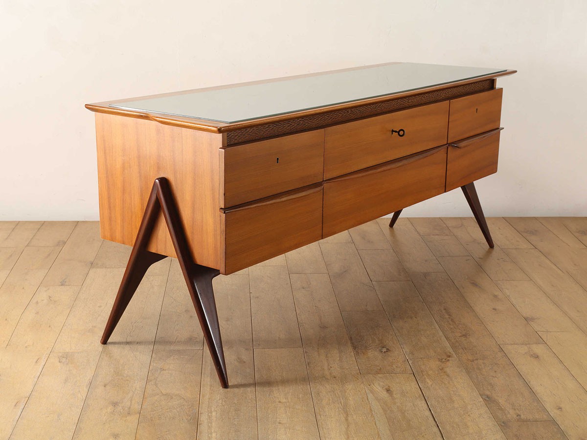 Lloyd's Antiques Real Antique
Italian Glass Top Sideboard / ロイズ・アンティークス イタリアアンティーク家具
イタリアン グラストップ サイドボード （収納家具 > サイドボード・リビングボード） 4
