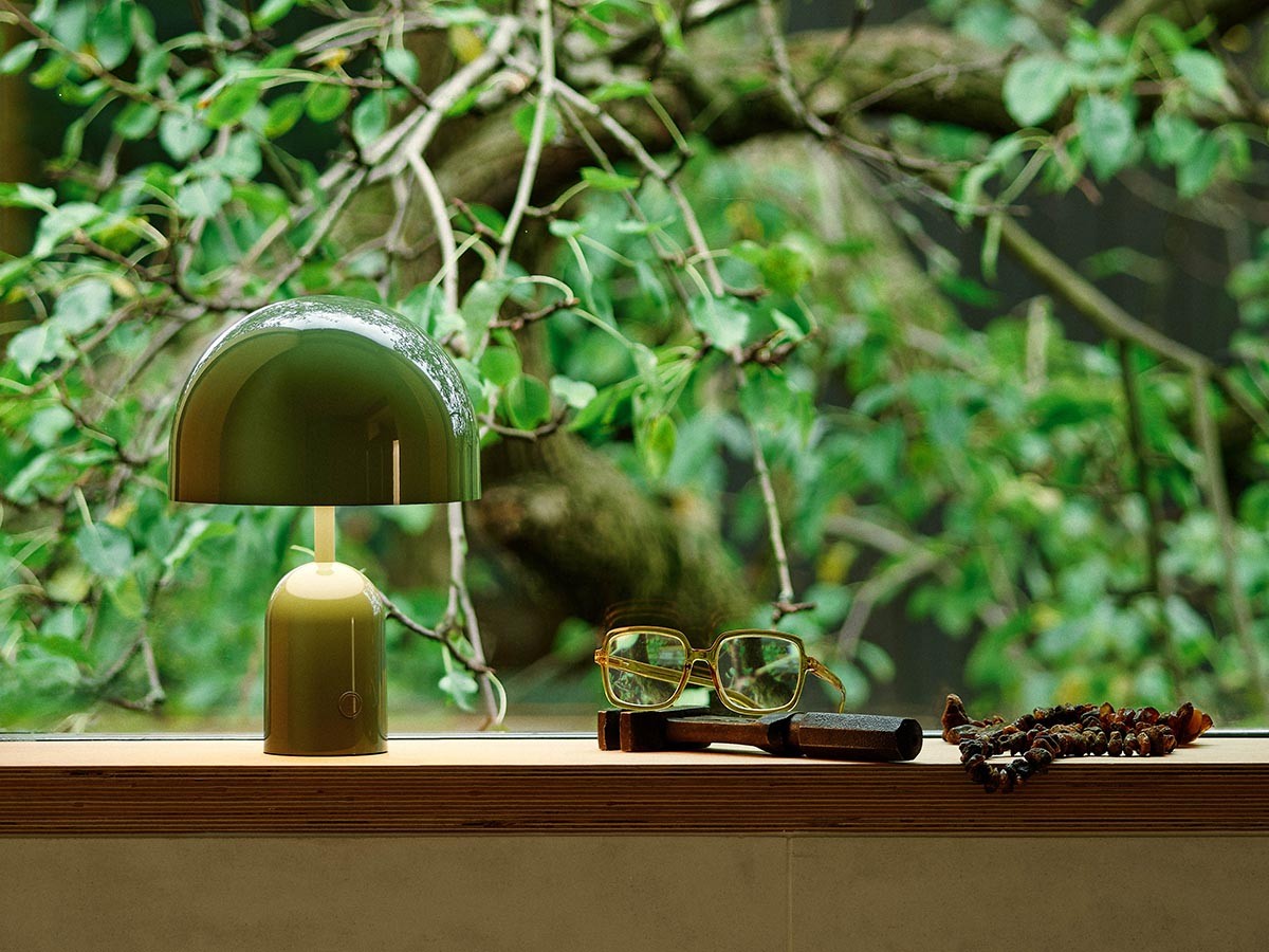 Tom Dixon. Bell Portable / トム・ディクソン ベル ポータブル （ライト・照明 > テーブルランプ） 85