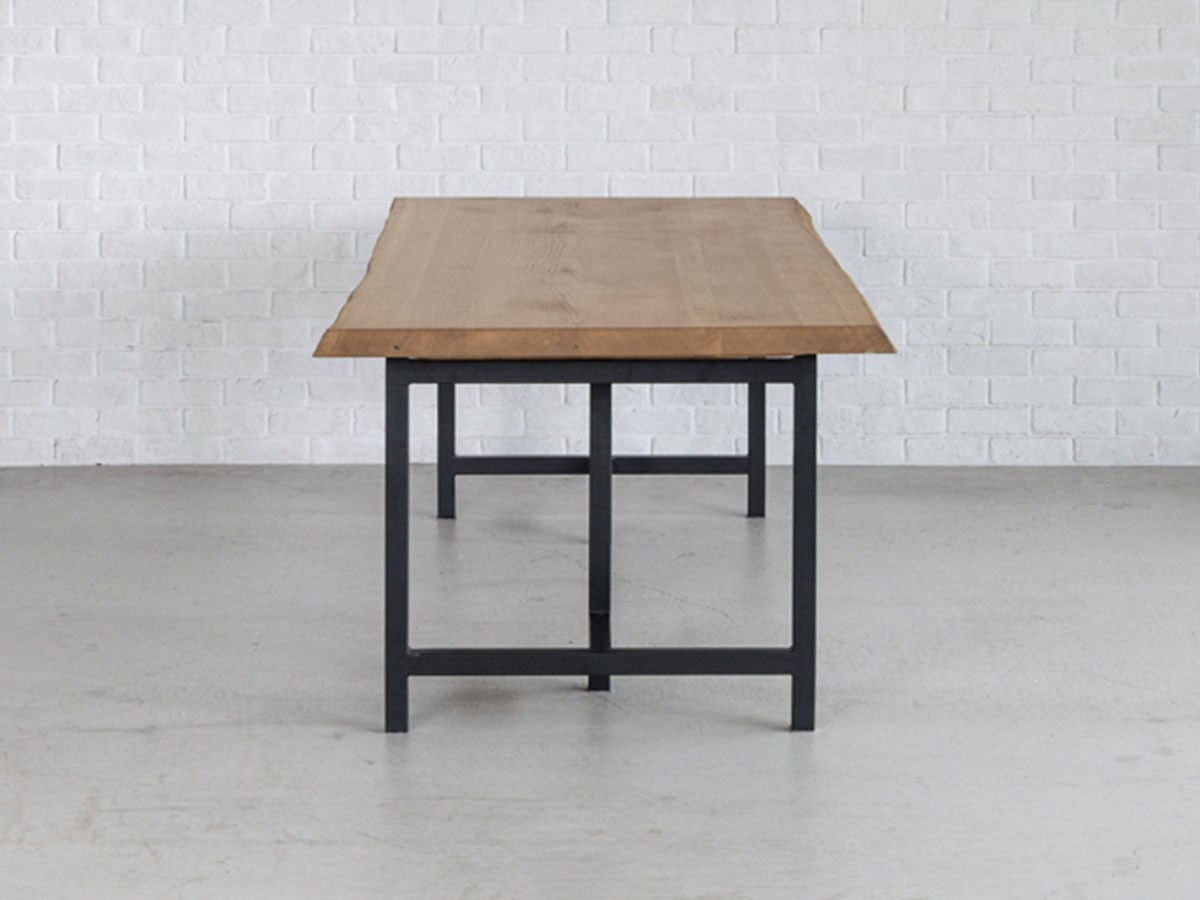 Easy Life SOLIT DINING TABLE / イージーライフ ソリット ダイニングテーブル
ライブエッジ天板 + 鉄脚 （テーブル > ダイニングテーブル） 12