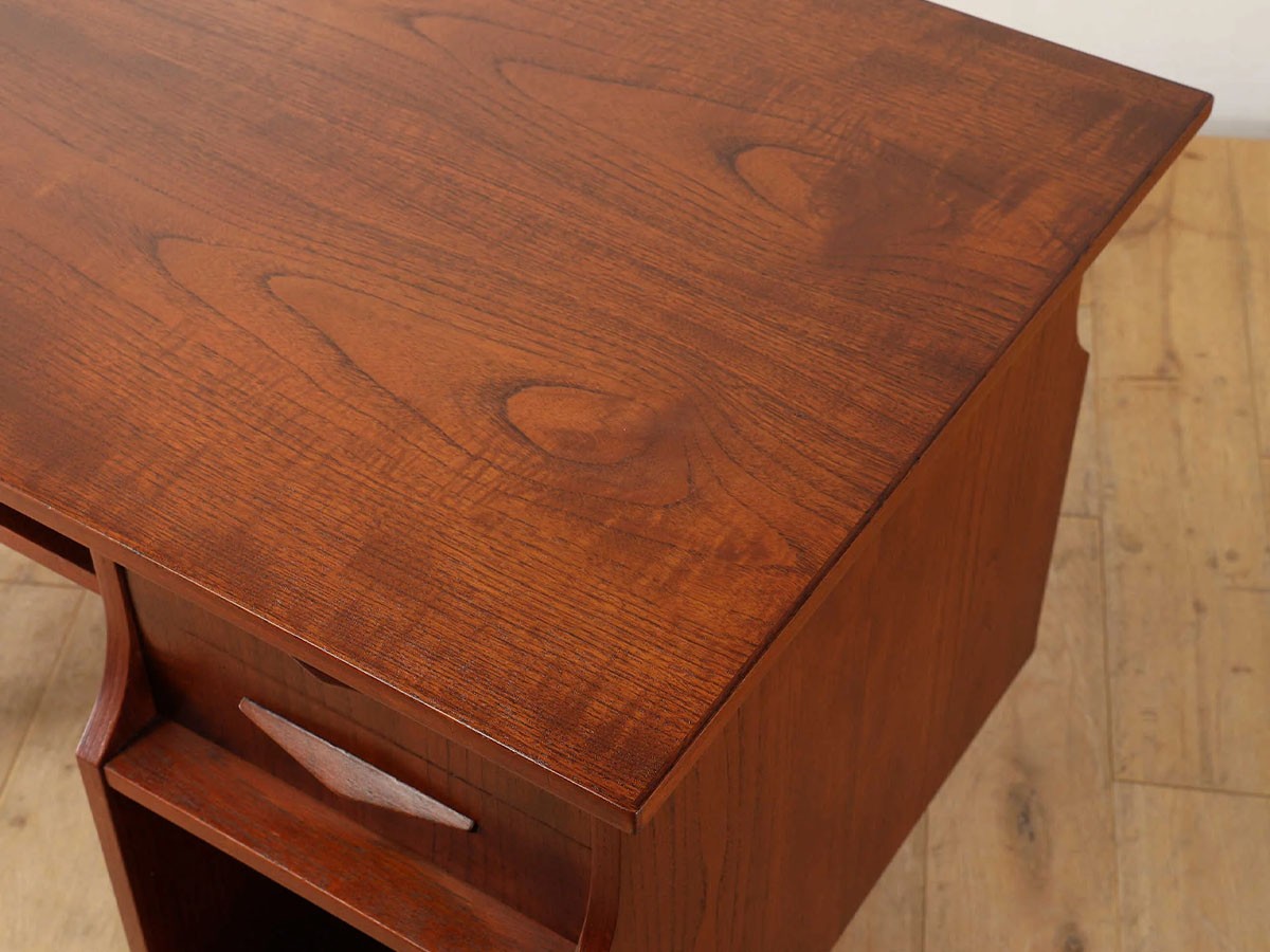 Lloyd's Antiques Real Antique 
Desk / ロイズ・アンティークス デンマークアンティーク家具
デスク IX008022 （デスク・机 > デスク・パソコンデスク・袖机） 12