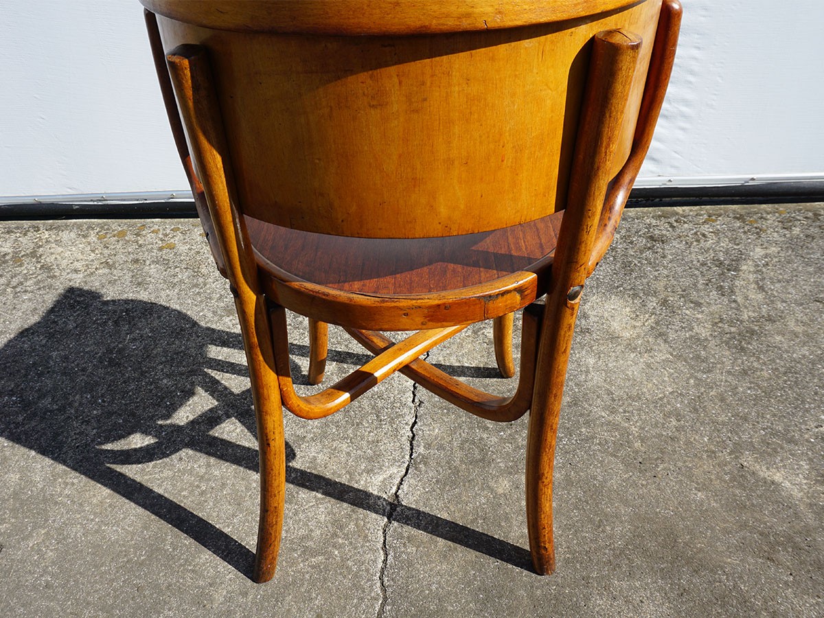 RE : Store Fixture UNITED ARROWS LTD. LUTERMA Bentwood Chair RE : Store Fixture UNITED ARROWS LTD. LUTERMA Bentwood Chair