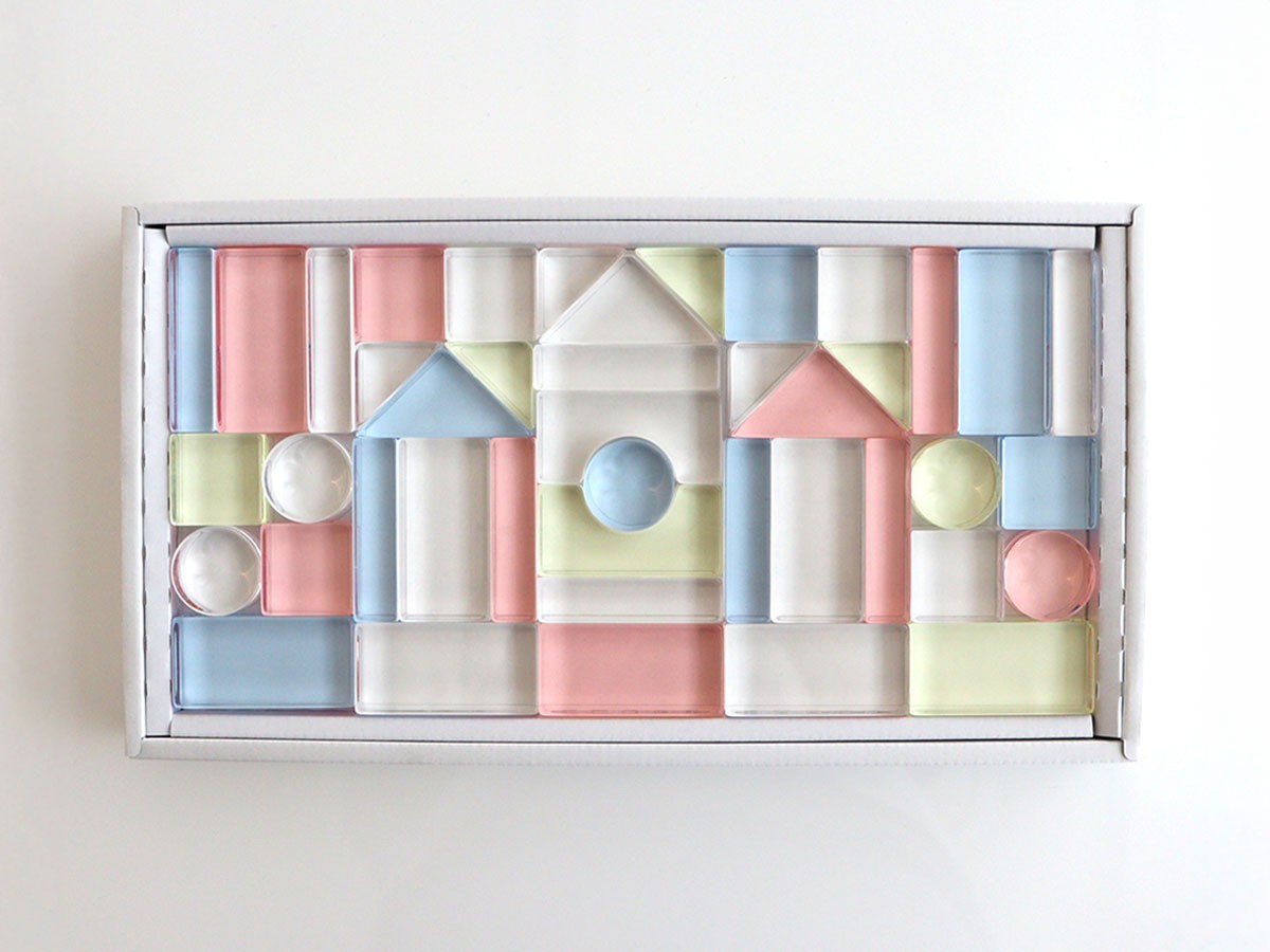 Lumiere Cubes / ルミエール キューブ
アクリル積み木 43ピース （キッズ家具・ベビー用品 > おもちゃ・玩具） 11