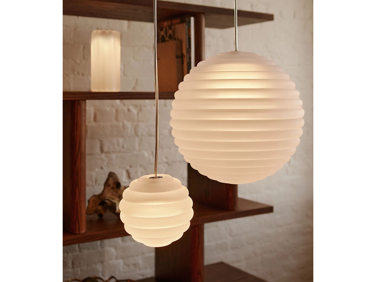 Tom Dixon. Press Sphere Mini Pendant / トム・ディクソン プレス スフィア ミニ ペンダントライト （ライト・照明 > ペンダントライト） 28