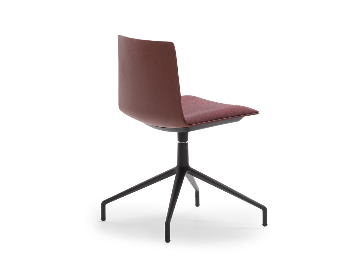 Andreu World Flex Chair
Upholstered Shell Pad / アンドリュー・ワールド フレックス チェア SI1304
回転式スターベース（シェルパッド） （チェア・椅子 > ダイニングチェア） 1