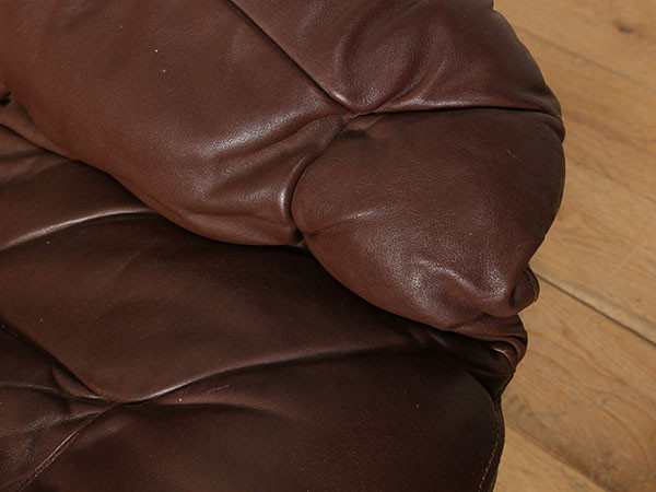 Lloyd's Antiques Real Antique
Armchair / ロイズ・アンティークス デンマークアンティーク家具
レザーアームチェア （チェア・椅子 > ラウンジチェア） 7