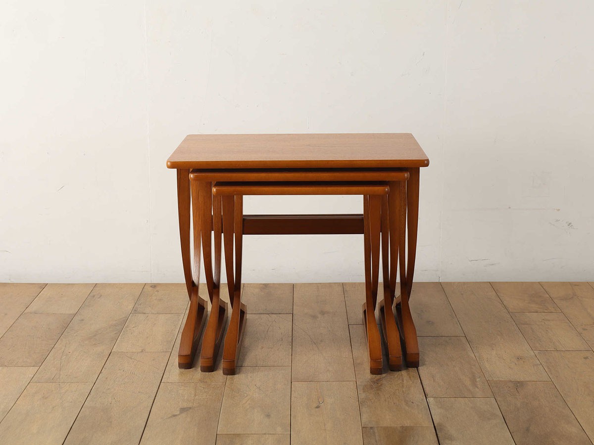 Lloyd's Antiques Real Antique Nest Of Tables / ロイズ