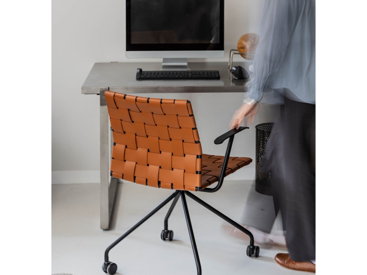 Knot antiques MATERIA DINING TABLE / ノットアンティークス マテリア ダイニングテーブル
ステンレス天板 + No.4脚（ロの字脚） （テーブル > ダイニングテーブル） 8