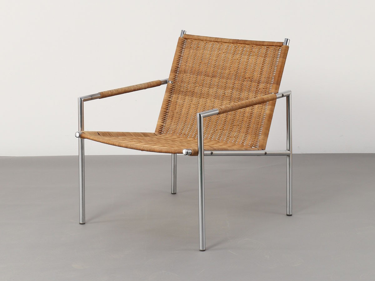 Real Antique
Martin Visser SZ01 Lounge Chair
