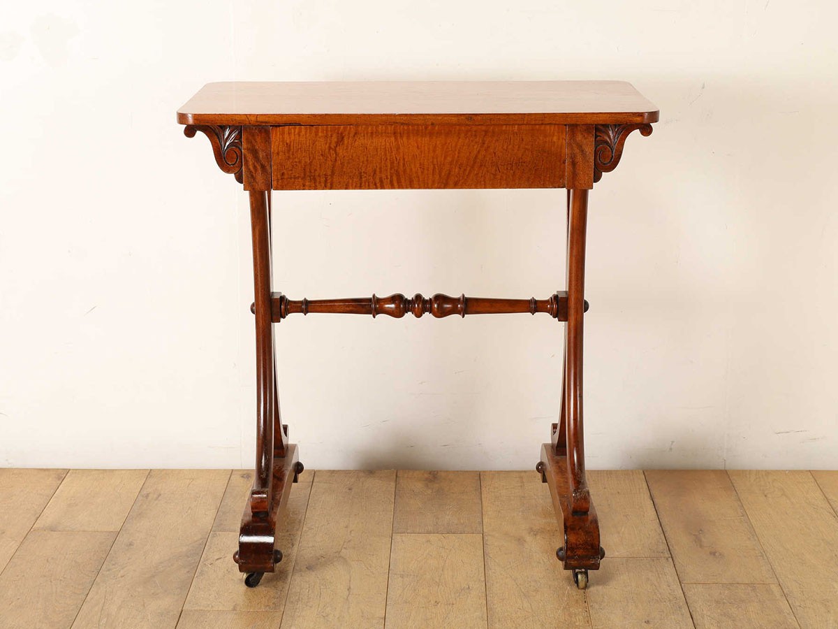 Lloyd's Antiques Real Antique 
Victorian Side Table / ロイズ・アンティークス 英国アンティーク家具
ヴィクトリアン サイドテーブル （テーブル > コンソールテーブル） 3