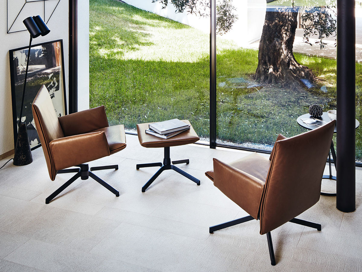 Edward Barber & Jay Osgerby Collection
Pilot Chair for Knoll 5