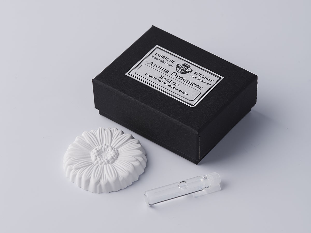BALLON AROMA ORNAMENT for Drawer 
Margaret / バロン アロマオーナメント フォー ドロワー 
マーガレット （インテリア雑貨 > ルームフレグランス） 2