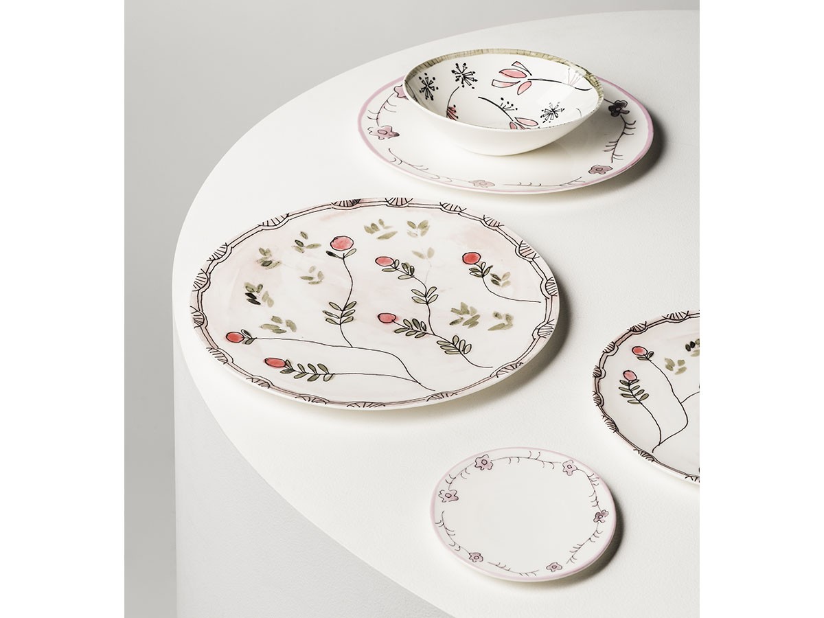 MIDNIGHT FLOWERS by MARNI
Starter Plate Dark Viola / ミッドナイトフラワーズ バイ マルニ
スタータープレート ダークビオラ 24cm （食器・テーブルウェア > 皿・プレート） 6