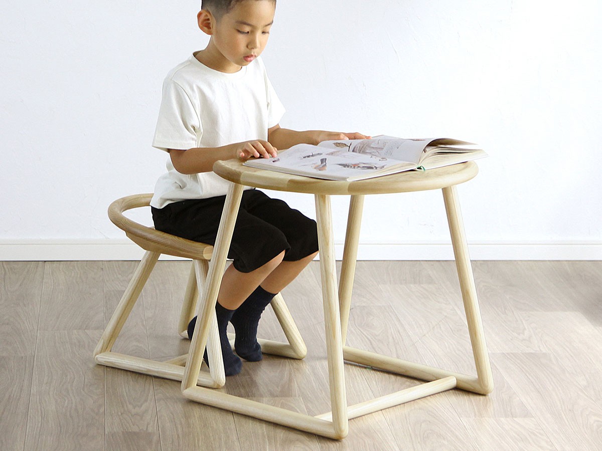 SHIKI totte STOOL / シキ トッテ スツール （キッズ家具・ベビー用品 > キッズチェア・ベビーチェア） 3