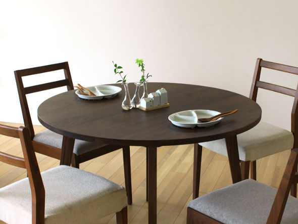 ROUND DINING TABLE 6