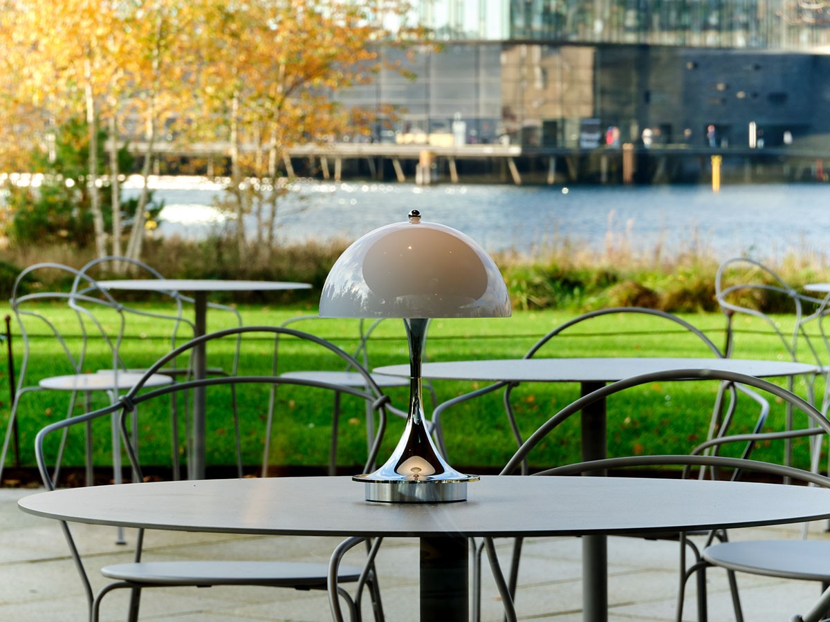 Louis Poulsen Panthella 160 Portable V3 / ルイスポールセン パンテラ 160 ポータブル V3（オパール・クローム） （ライト・照明 > テーブルランプ） 9