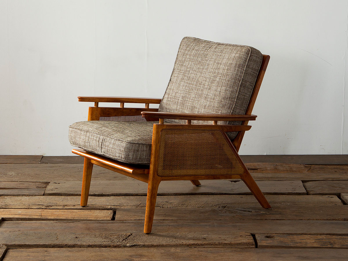 WICKER LOUNGE CHAIR 2