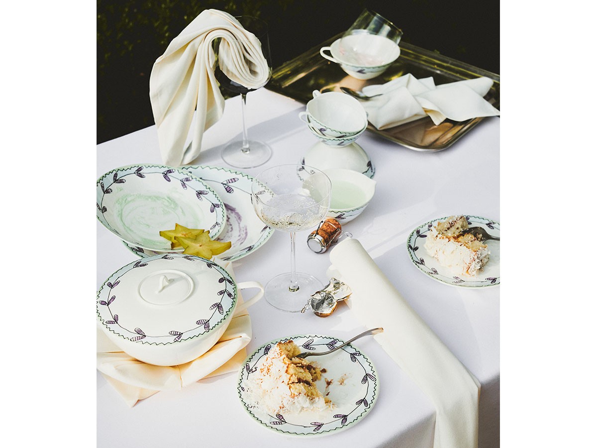 MIDNIGHT FLOWERS by MARNI
Bread Plate Blossom Milk / ミッドナイトフラワーズ バイ マルニ
ブレッドプレート ブロッサムミルク 11.5cm （食器・テーブルウェア > 皿・プレート） 16