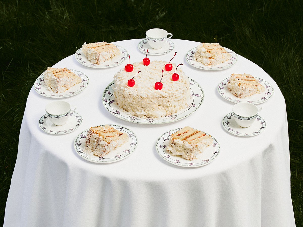 MIDNIGHT FLOWERS by MARNI
Bread Plate Blossom Milk / ミッドナイトフラワーズ バイ マルニ
ブレッドプレート ブロッサムミルク 11.5cm （食器・テーブルウェア > 皿・プレート） 12