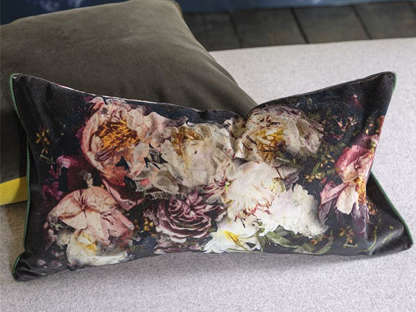 DESIGNERS GUILD Fleur De Nuit Noir Cushion / デザイナーズ