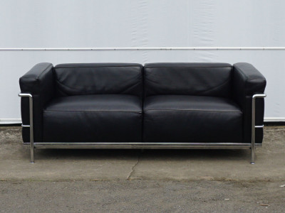 【正規品】LC3 Sofa 2-seater ル・コルビュジェ/カッシーナ/黒 RE : Store Fixture UNITED ARROWS LTD. LC3 Sofa 2Seater A