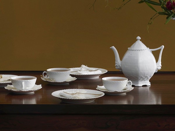 Royal Copenhagen White Fluted Full Lace
Tea Cup &  Saucer / ロイヤル コペンハーゲン ホワイトフルーテッド フルレース ティーカップ & ソーサー （食器・テーブルウェア > コーヒーカップ・ティーカップ） 2