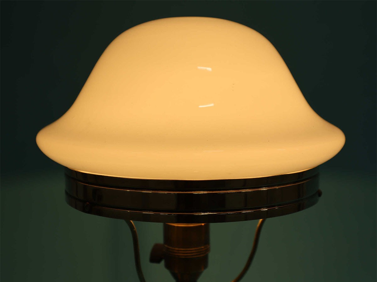 Lloyd's Antiques Real Antique
Art Nouveau Table Lamp / ロイズ・アンティークス 英国アンティーク家具
アールヌーヴォー テーブルランプ （ライト・照明 > テーブルランプ） 11