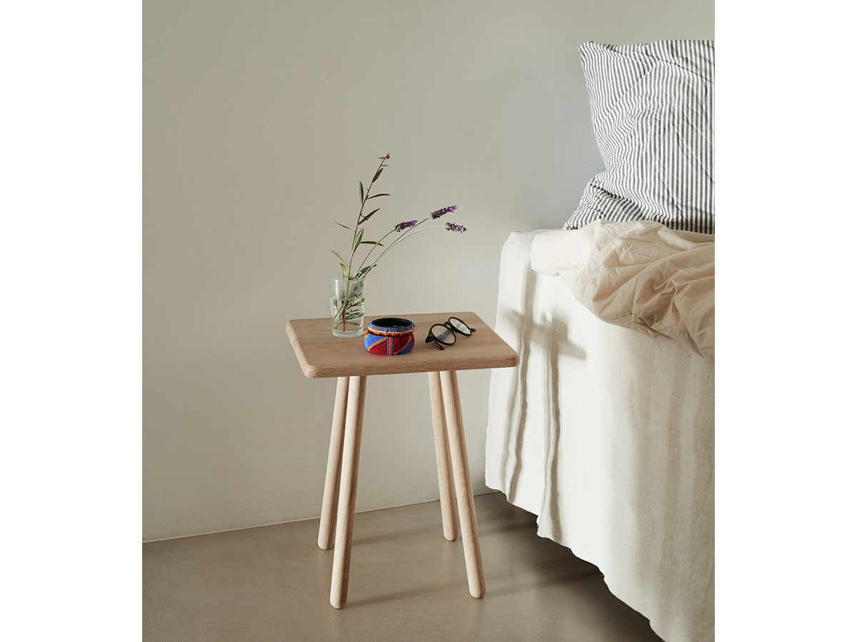 FRITZ HANSEN Georg Side Table / フリッツ・ハンセン ジョージ サイド 