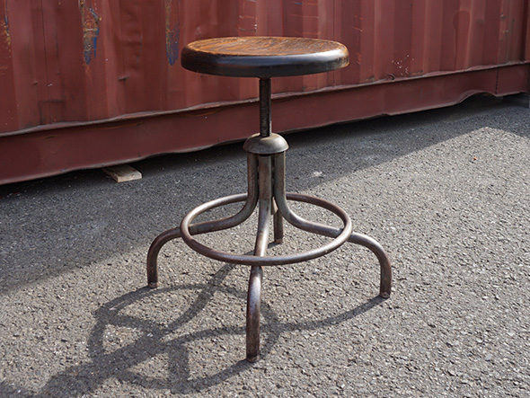 RE : Store Fixture UNITED ARROWS LTD. Spindle Stool / リ ストア フィクスチャー ユナイテッドアローズ スピンドル スツール A （チェア・椅子 > スツール） 2