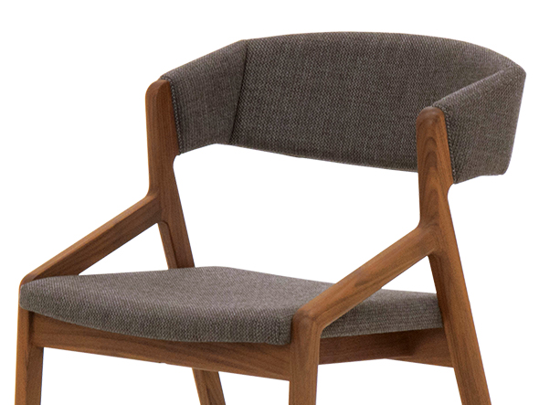 NAGANO INTERIOR REAL
CORONA arm chair / ナガノインテリア リアル
コロナ アームチェア DC323-1W （チェア・椅子 > ダイニングチェア） 2