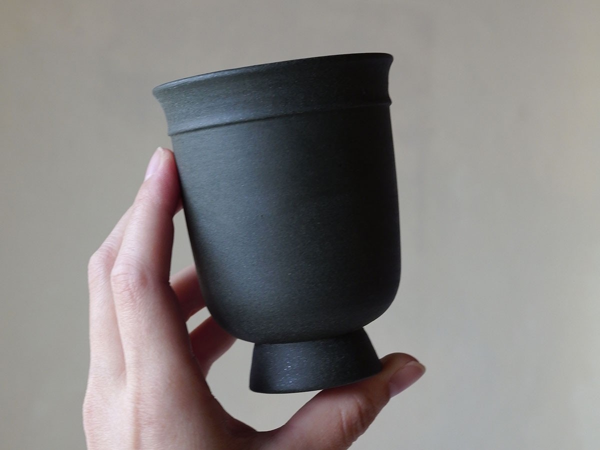 MISHIM POTTERY CREATION calm cup / ミシンポタリークリエイション カーム カップ（ネロ） （食器・テーブルウェア > マグカップ） 3