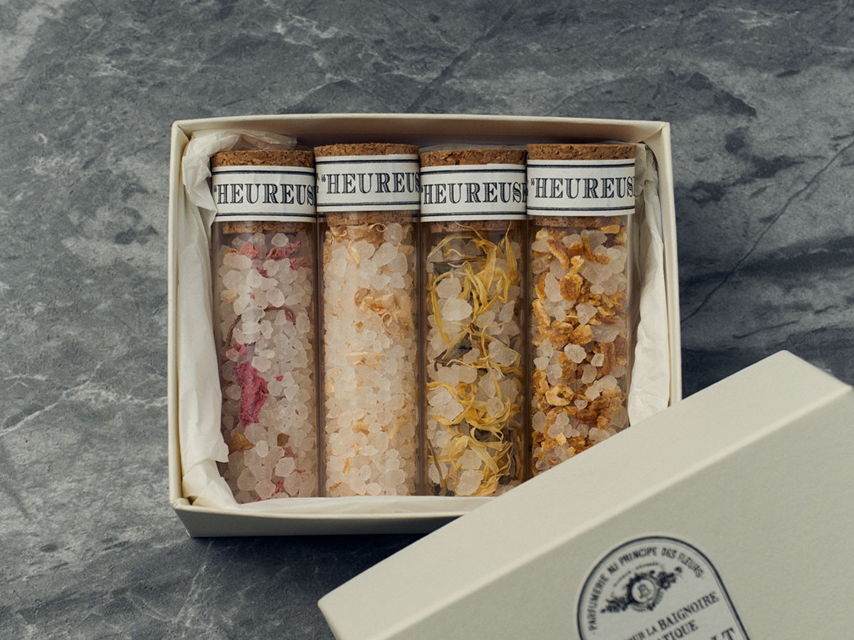 BALLON AROMA BATH SALT
GIFT SET / バロン アロマバスソルト
日本の四季の香り ギフトセット （インテリア雑貨 > ボディケア） 3
