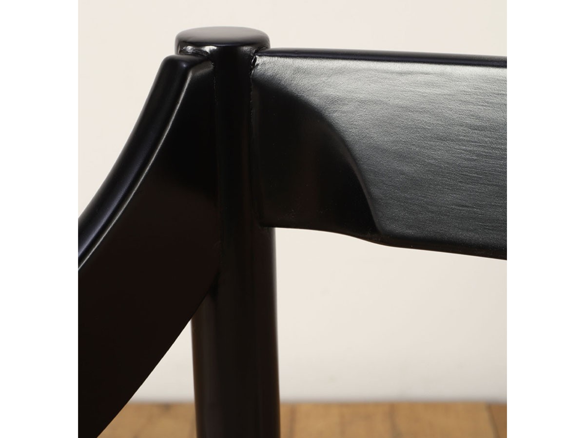 Lloyd's Antiques Real Antique
Vico Magistretti Carimate 892 Chair / ロイズ・アンティークス イタリアアンティーク家具
ヴィコ・マジストレッティ カリマテ 892チェア （チェア・椅子 > ダイニングチェア） 13