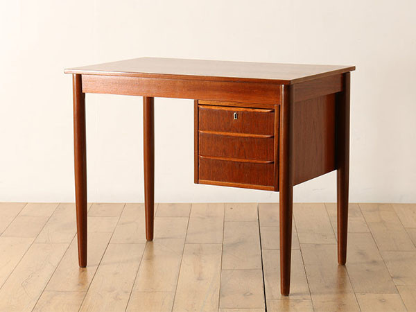 Lloyd's Antiques Real Antique Desk / ロイズ・アンティークス ...