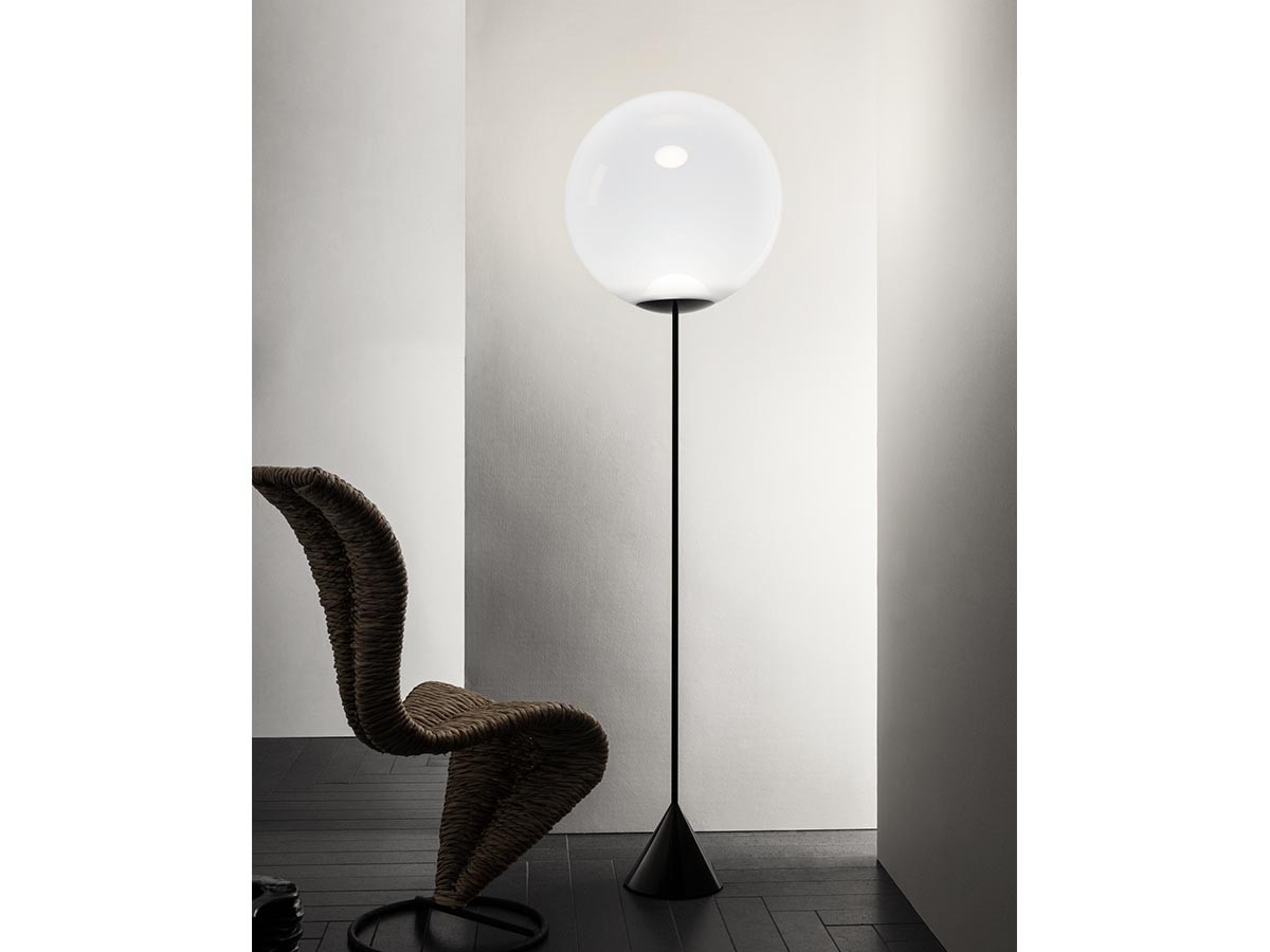 Tom Dixon. Globe Cone Slim Floor 2 / トム・ディクソン グローブ コーンスリムフロア 2 （ライト・照明 > フロアライト・フロアスタンド） 24