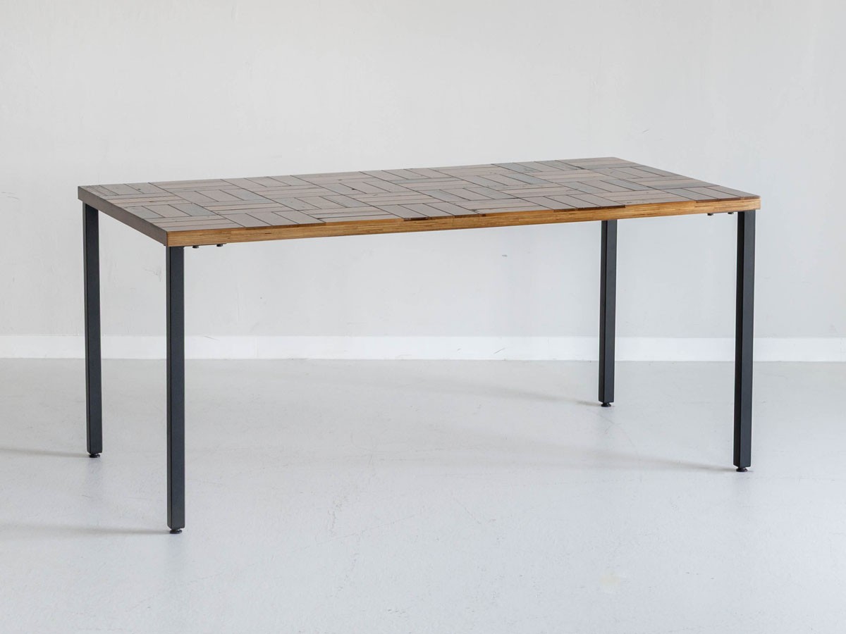 Knot antiques MATERIA DINING TABLE / ノットアンティークス マテリア ダイニングテーブル
チェス柄天板 + No.3脚（角脚） （テーブル > ダイニングテーブル） 18