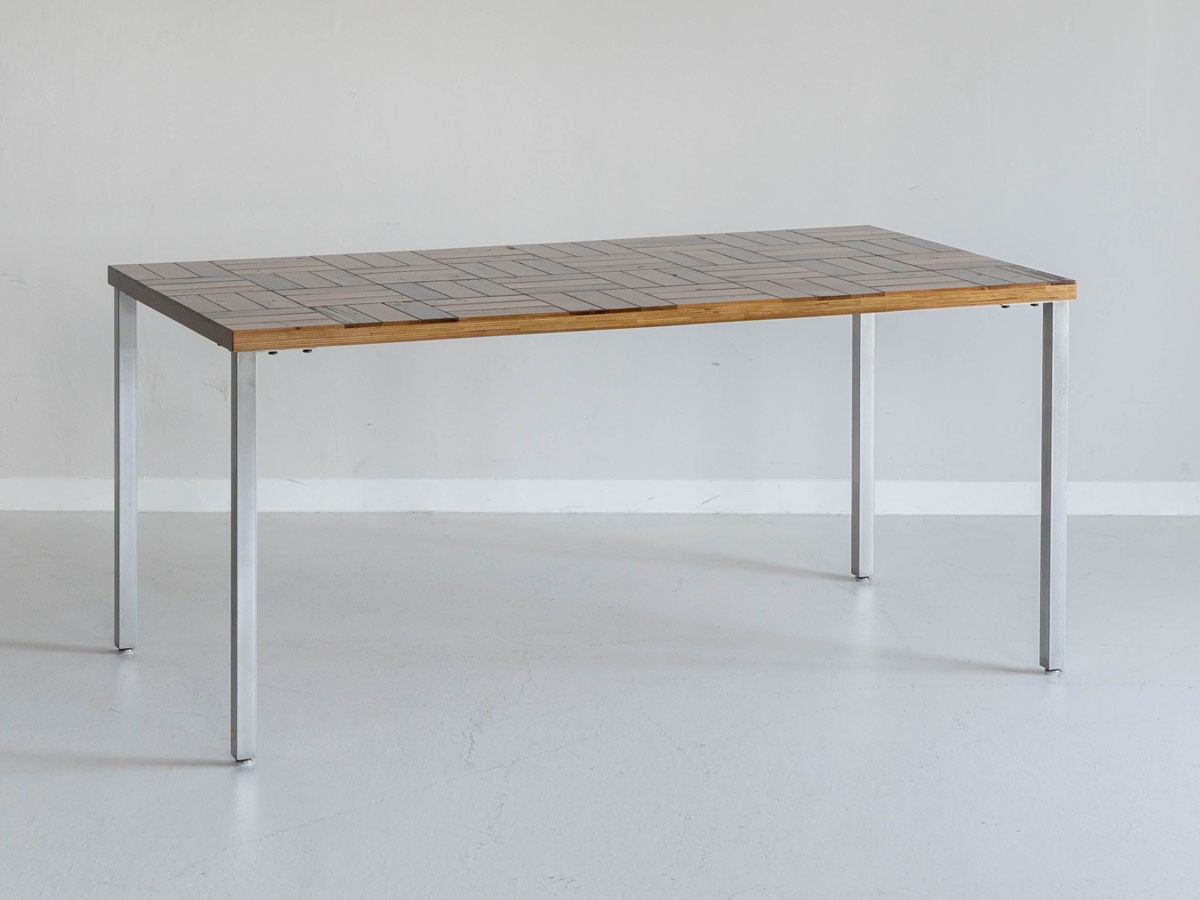 Knot antiques MATERIA DINING TABLE / ノットアンティークス マテリア ダイニングテーブル
チェス柄天板 + No.3脚（角脚） （テーブル > ダイニングテーブル） 21