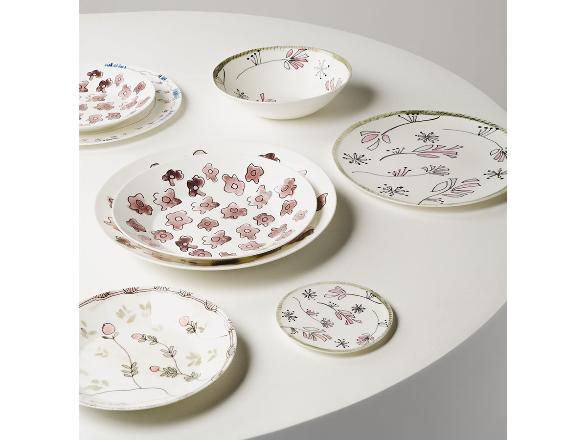 MIDNIGHT FLOWERS by MARNI
Starter Plate Mirtillo Nude / ミッドナイトフラワーズ バイ マルニ
スタータープレート  ミルティッロヌード 24cm （食器・テーブルウェア > 皿・プレート） 6