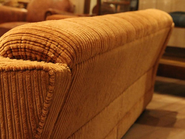 LAKEWOOD SOFA 14