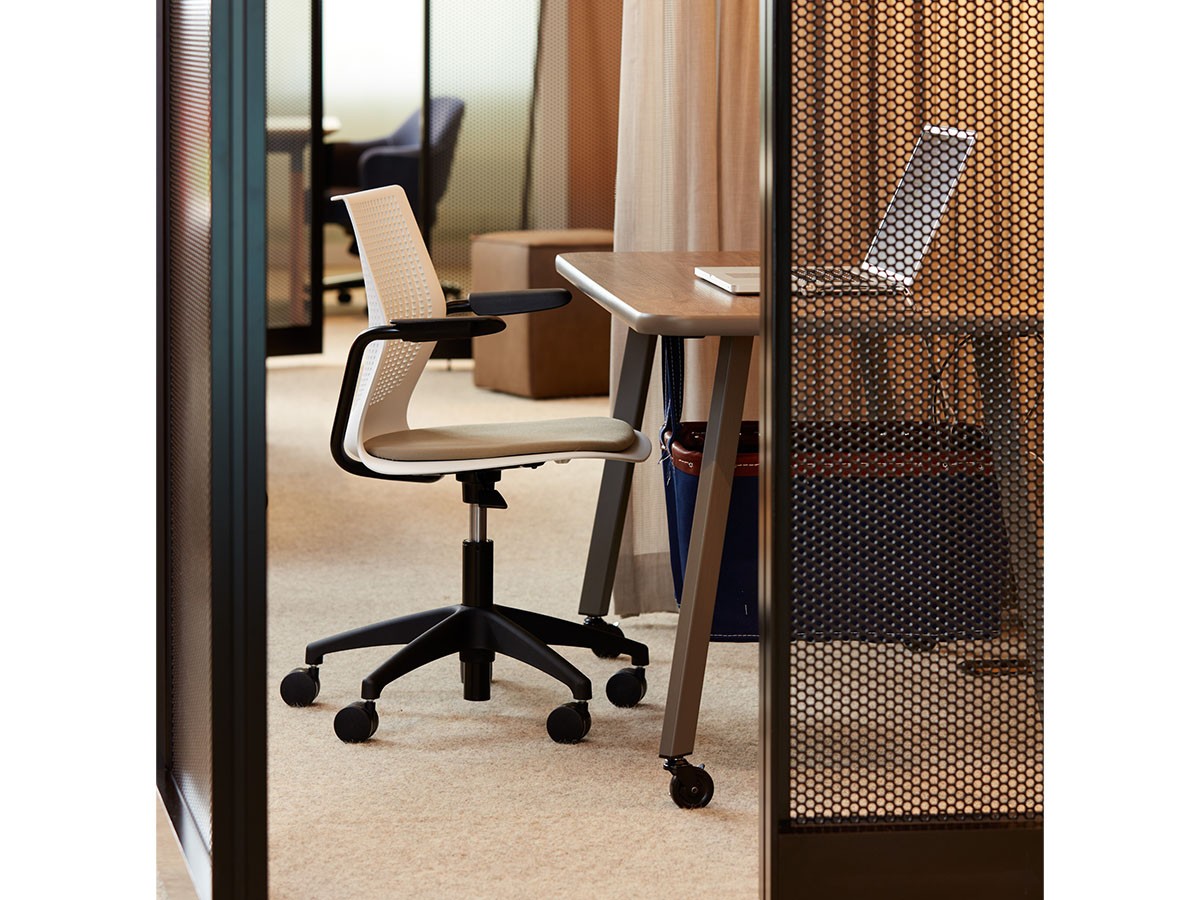 Knoll Office Rockwell Unscripted Easy Table / ノルオフィス ロックウェル アンスクリプテッド 
イージー テーブル 角型（ラウンドエッジ） （テーブル > ミーティング・会議用テーブル） 19