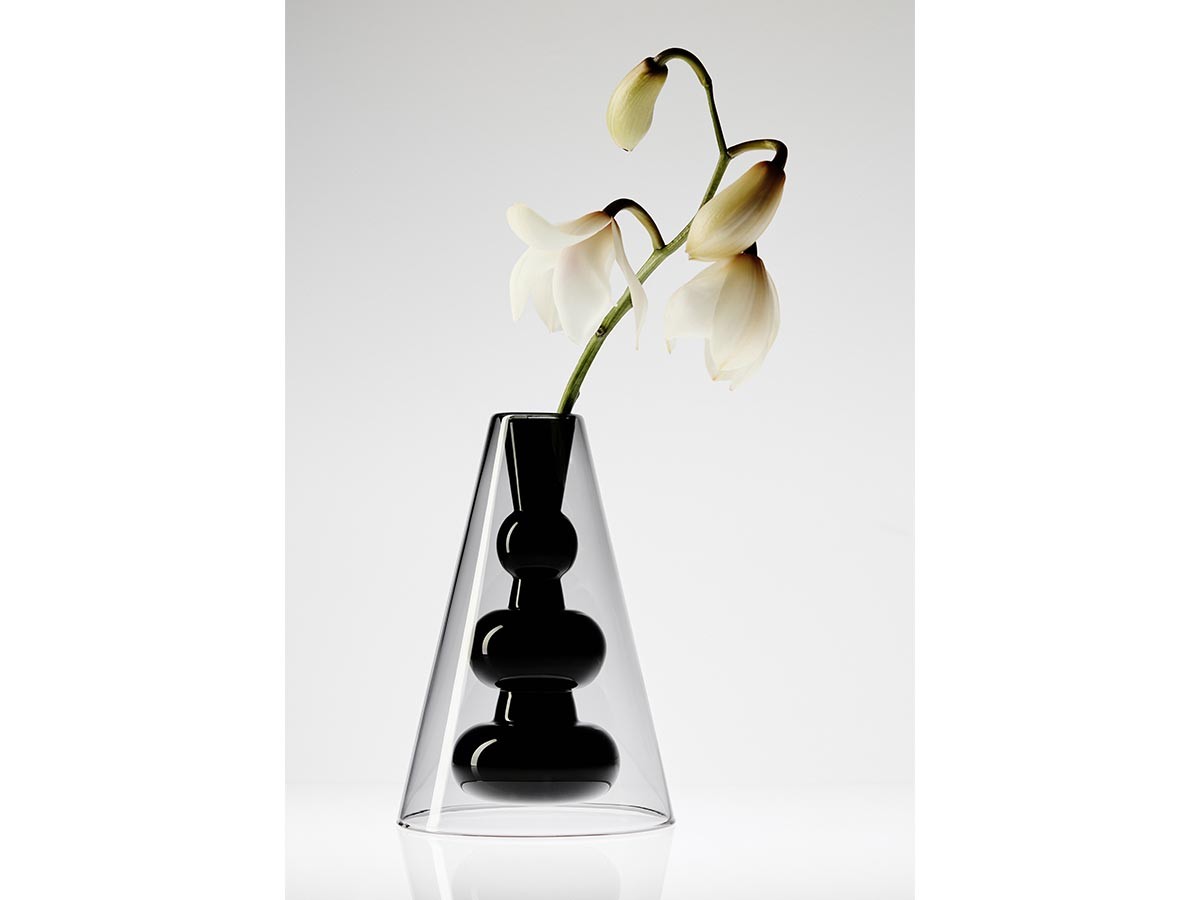 Tom Dixon. Bump Vase Cone Black / トム・ディクソン バンプ ベース コーン（ブラック） （花器・プランター・グリーン > 花瓶・フラワーベース） 20