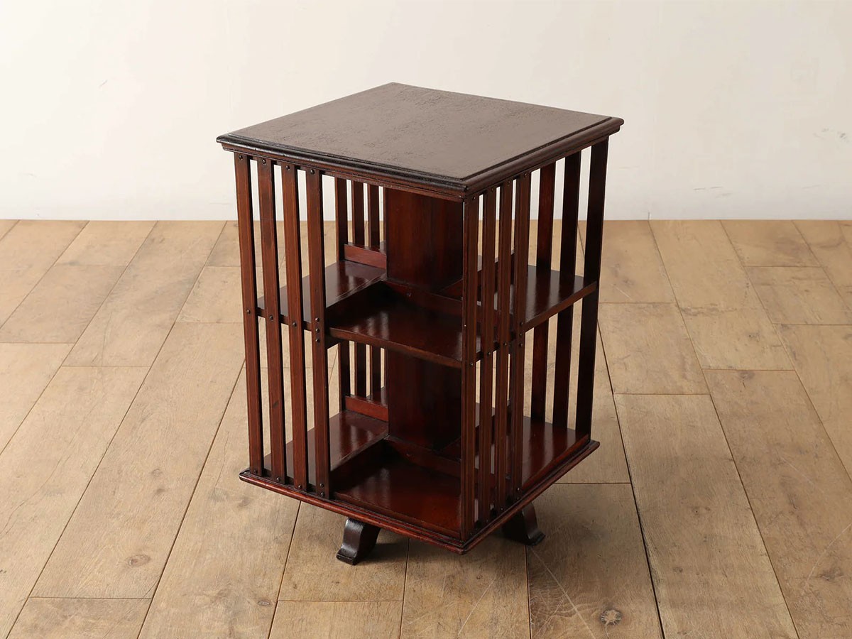 Lloyd's Antiques Real Antique
Revolving Bookshelf / ロイズ・アンティークス 英国アンティーク家具
リボルビング ブックシェルフ （テーブル > サイドテーブル） 1