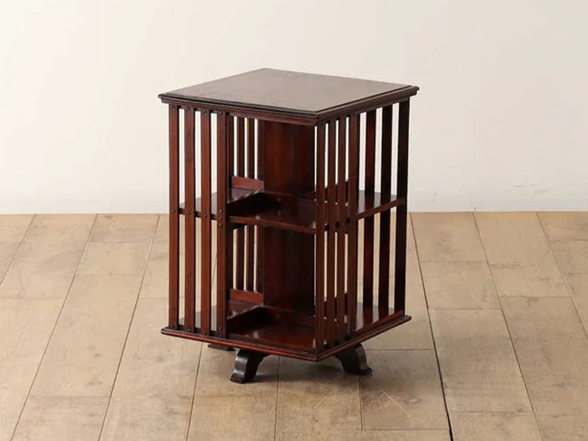 Lloyd's Antiques Real Antique
Revolving Bookshelf / ロイズ・アンティークス 英国アンティーク家具
リボルビング ブックシェルフ （テーブル > サイドテーブル） 3