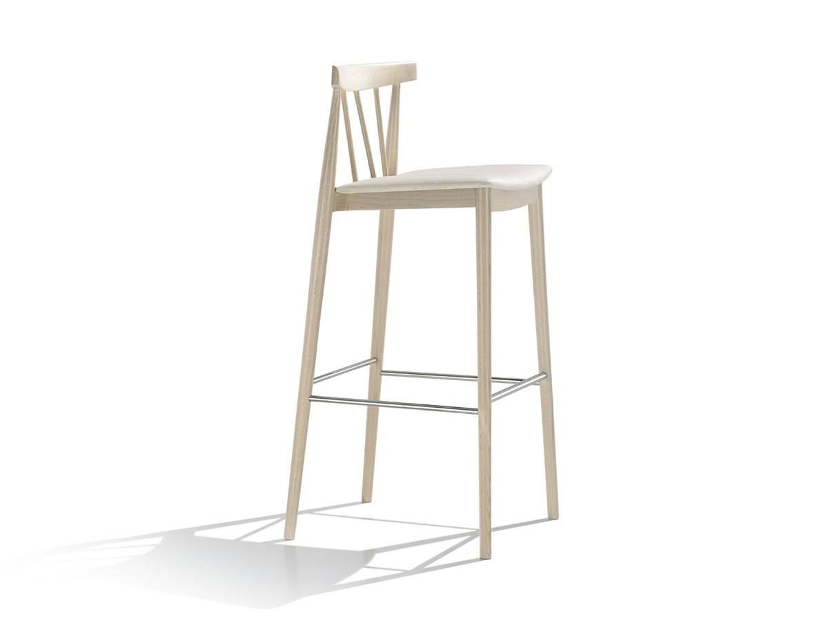 Andreu World Smile
Barstool with Upholstered Seat / アンドリュー・ワールド スマイル BQ0328
バースツール スピンドルバック 張座 （チェア・椅子 > カウンターチェア・バーチェア） 2